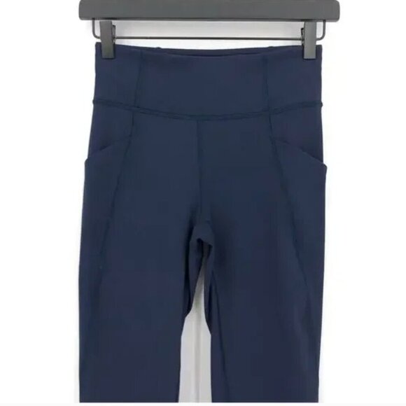 Lululemon Time To‎ Sweat Crop *23" True Navy size 6 - Picture 7 of 11